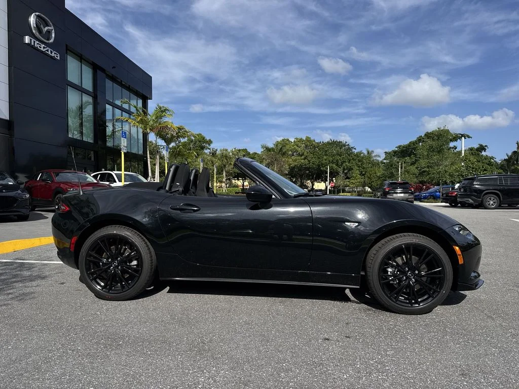2026 Mazda MX-5 Miata Club - Photo 23