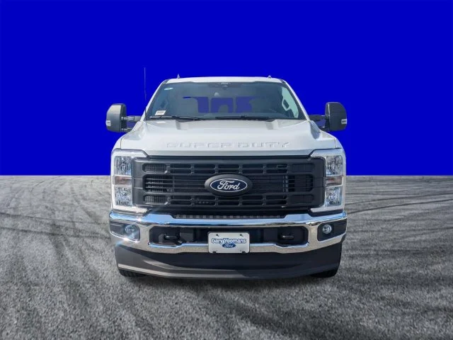 New 2027 White Ford XL image 9