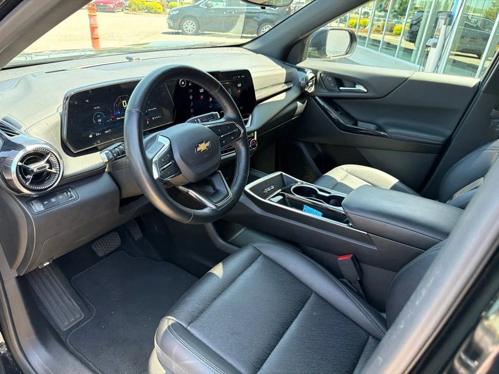 Used 2025 Black Chevrolet LT image 16