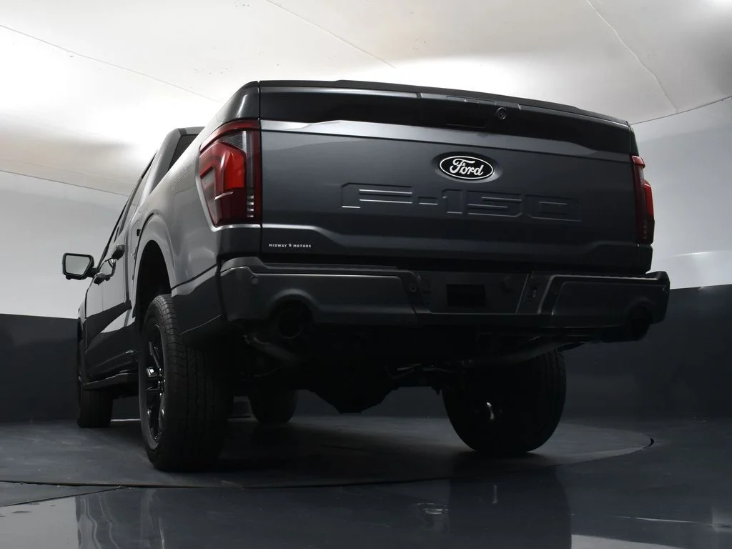 New 2026 Gray Ford Lariat image 37