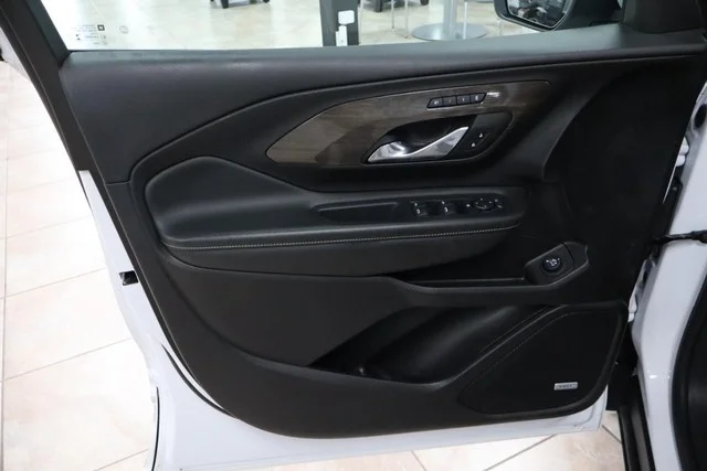2024 GMC Terrain Denali - Photo 11