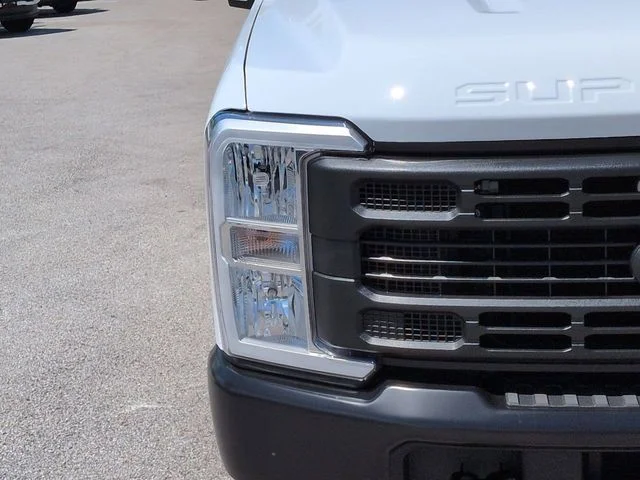 New 2026 Oxford White Ford F-250® XL image 10