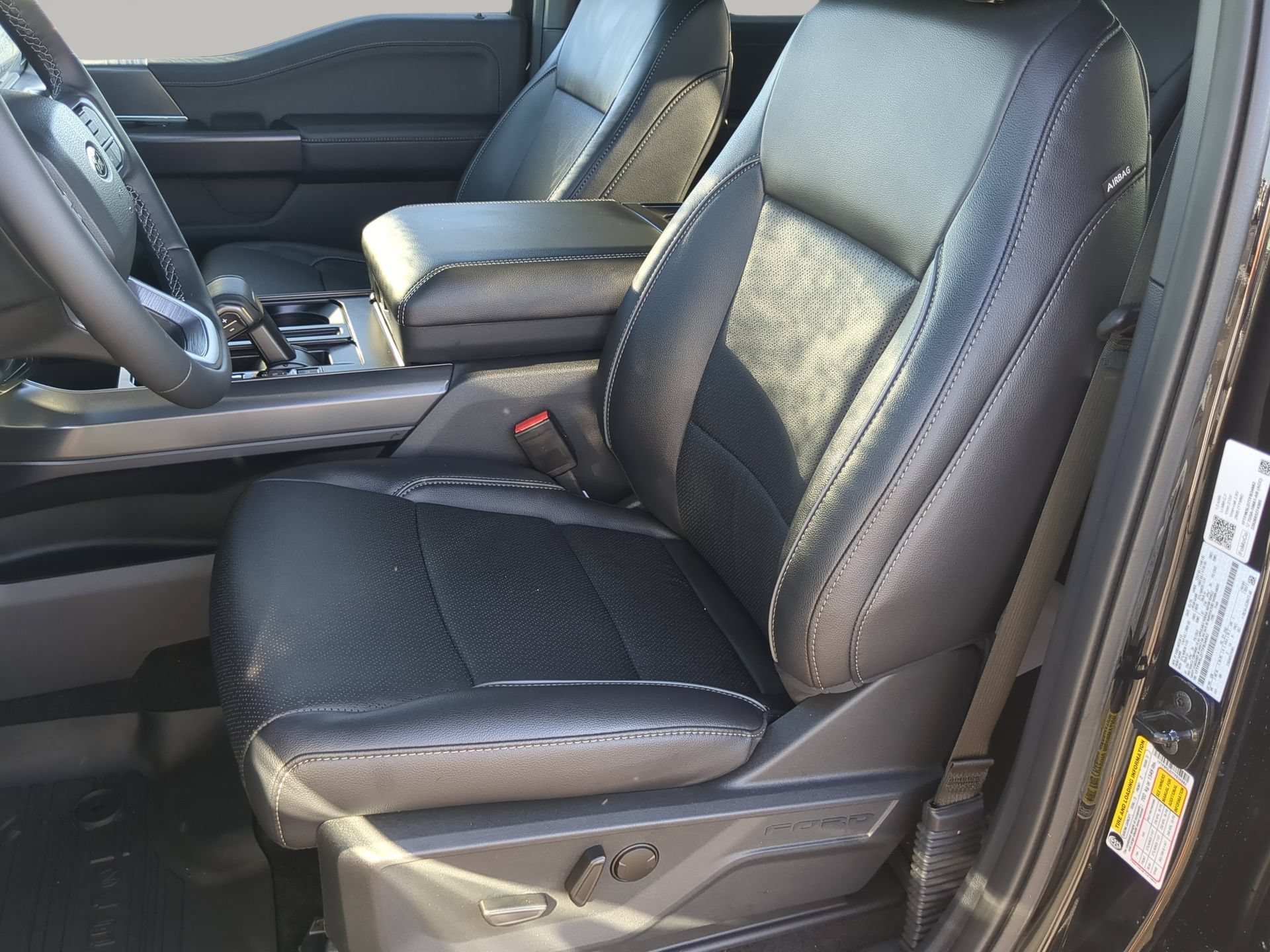 New 2026 Agate Black Metallic Ford Lariat® image 54