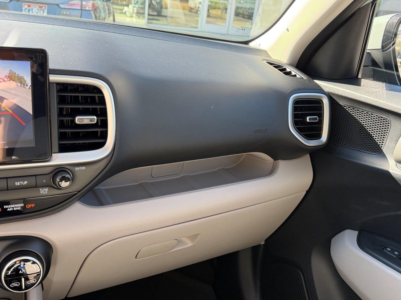 Used 2026 Mirage Green Hyundai SEL image 23