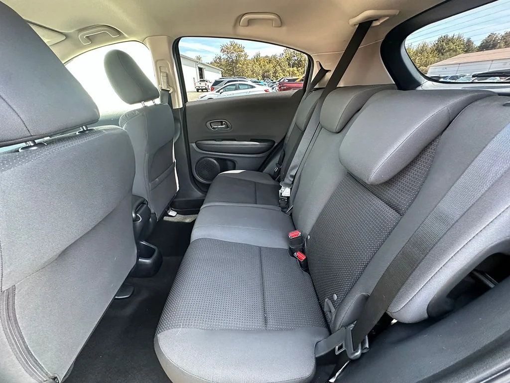 Used 2020  Honda LX image 16
