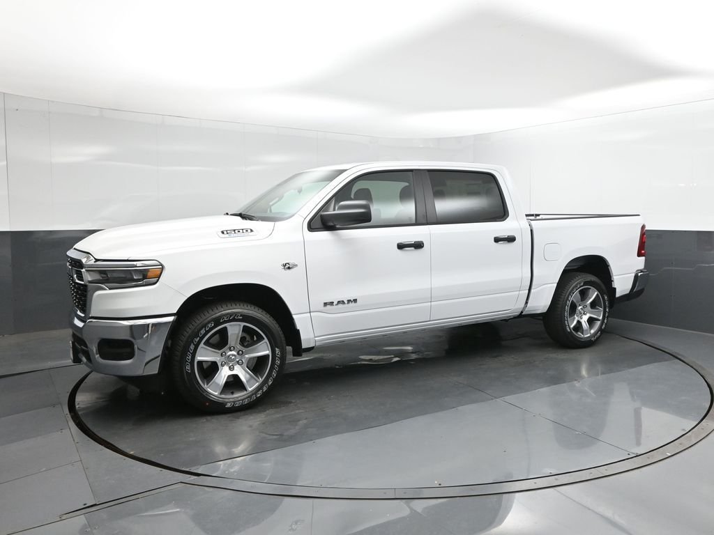New 2026 Bright White Clearcoat RAM Tradesman image 29