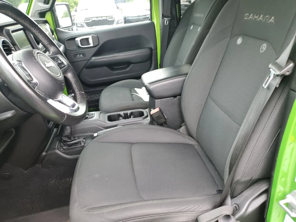 Used 2018 Green Jeep Unlimited Sahara image 15