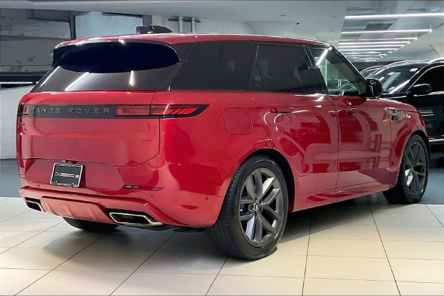 Used 2024 Red Land Rover Dynamic SE image 10
