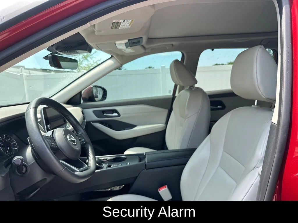 Used 2023 Red Nissan SV image 8