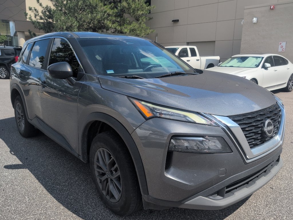 Used 2023 Gun Metallic Nissan S image 3