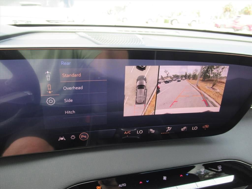 New 2026 Summit White Buick Preferred image 25