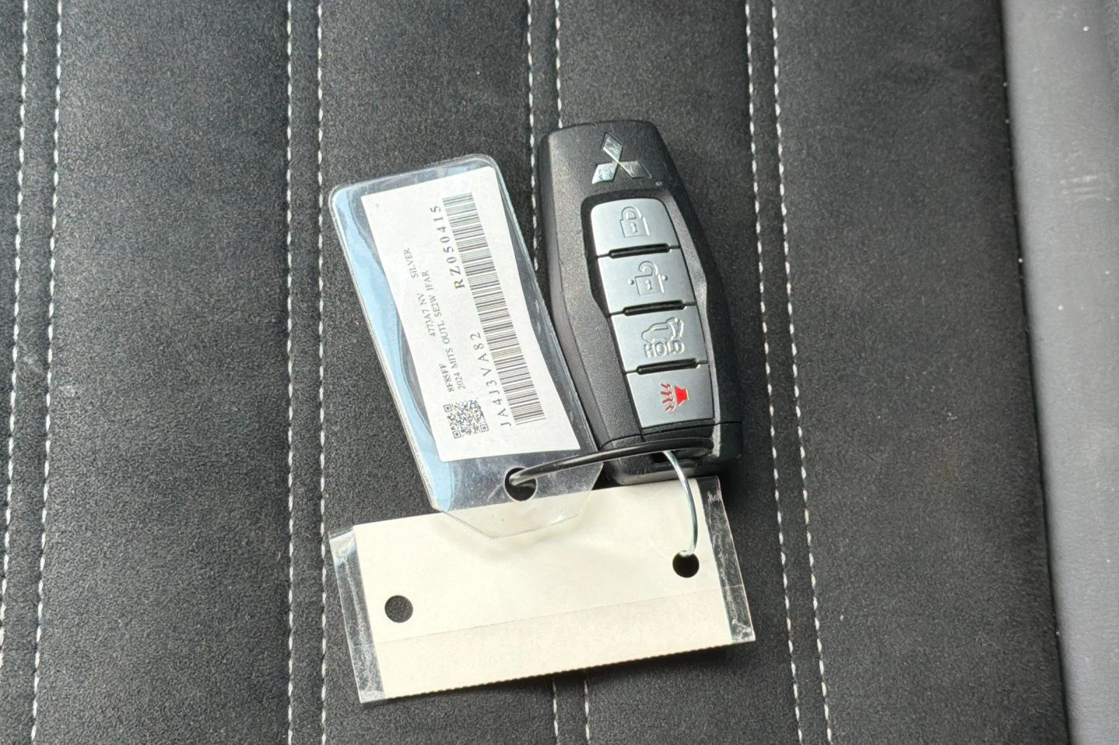 Used 2024  Mitsubishi SE image 4