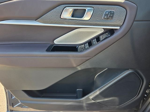 New 2026 Carbonized Gray Metallic Ford Platinum image 27
