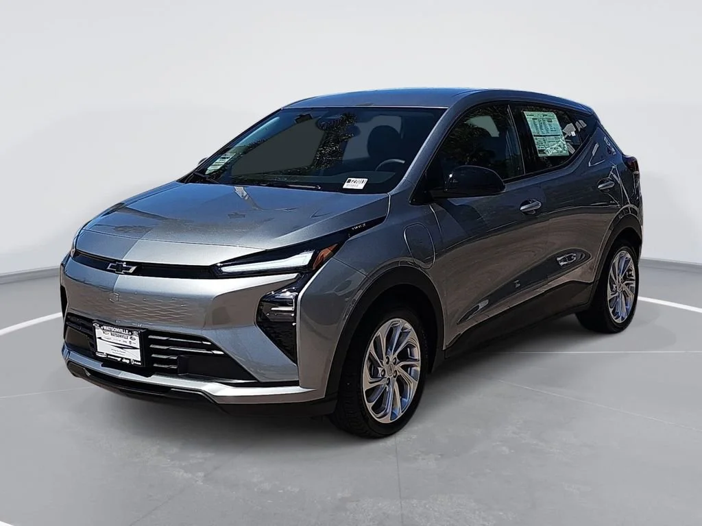 2027 Chevrolet Bolt LT - Photo 7