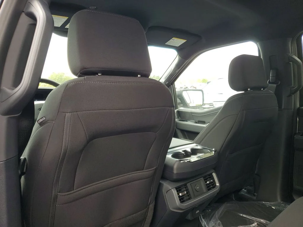 New 2026 Iconic Silver Metallic Ford XLT image 25