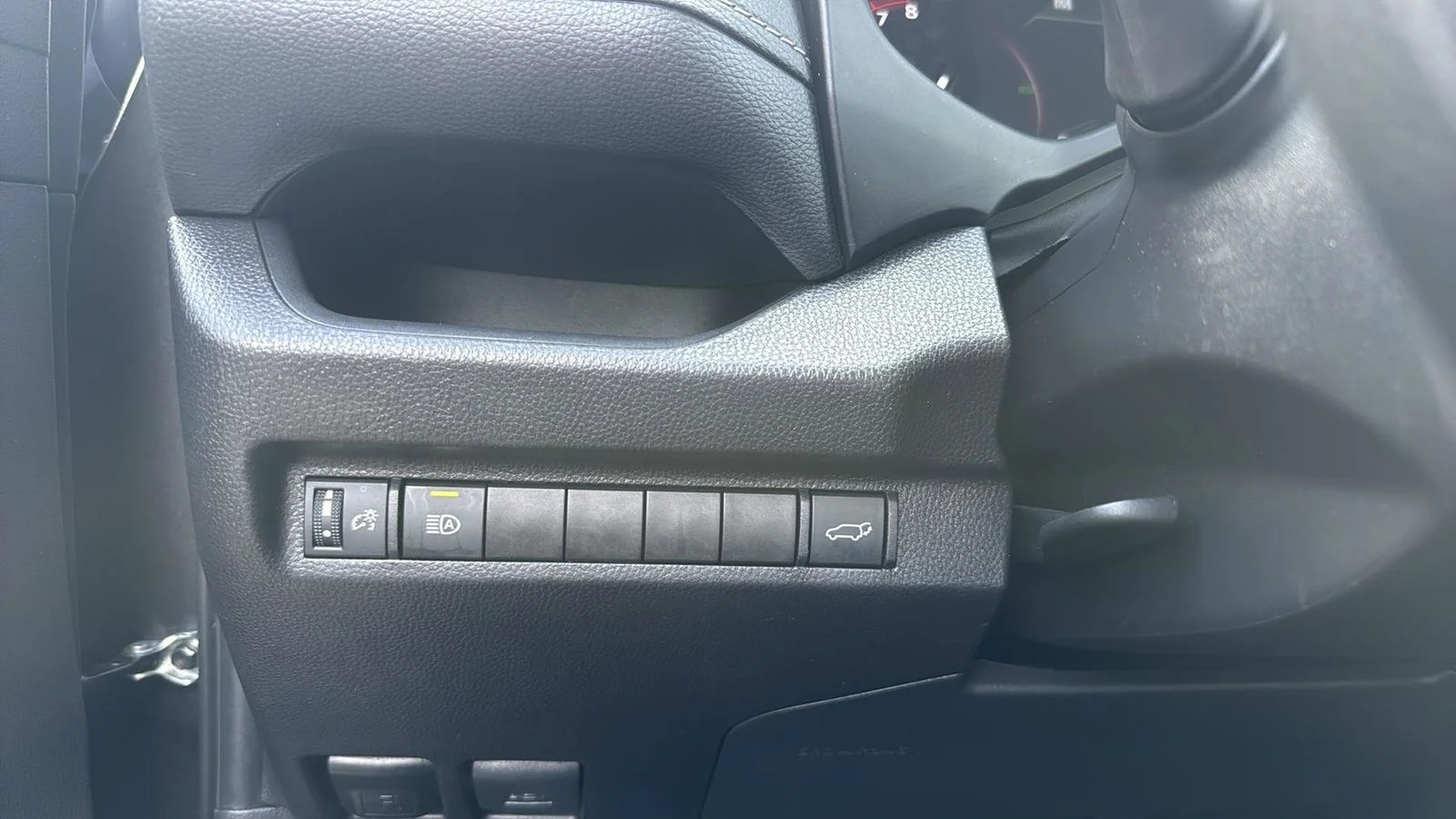 Used 2025 Gray Toyota XLE image 18