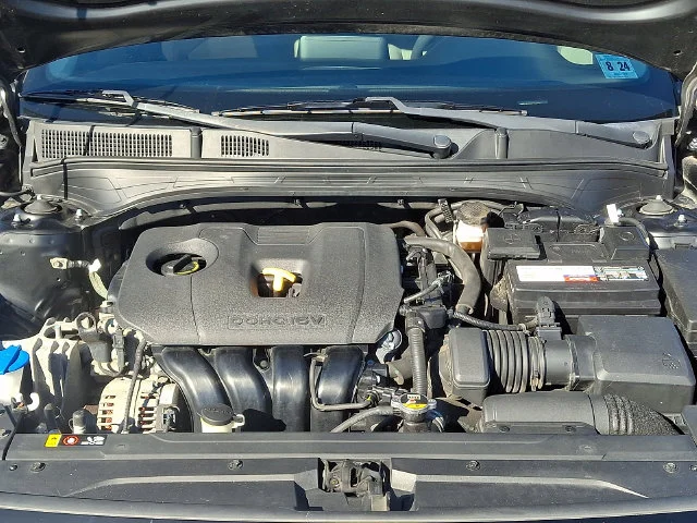 Used 2019 Black Kia LXS image 29
