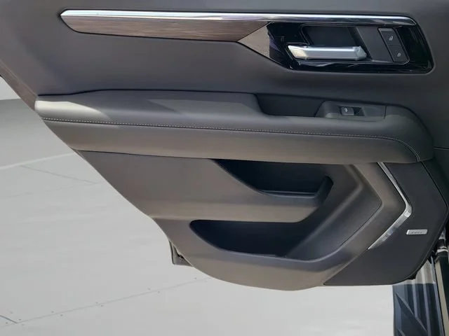 New 2026 Black Chevrolet LT image 20