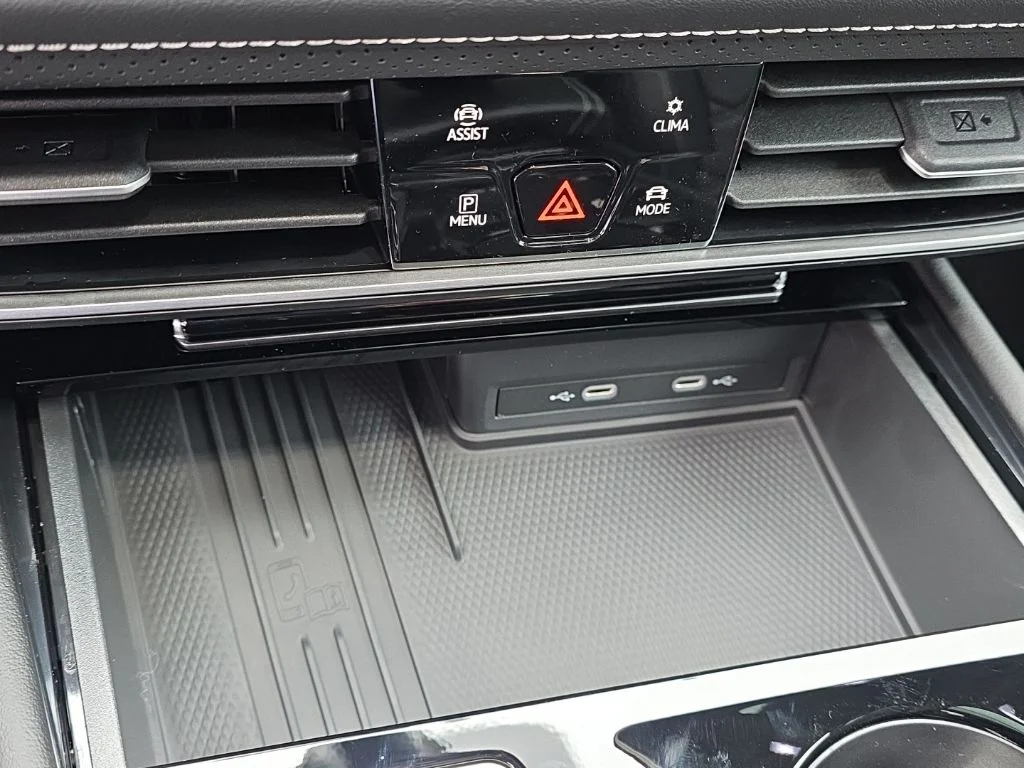 2026 Volkswagen Atlas SE w/Tech - Photo 23