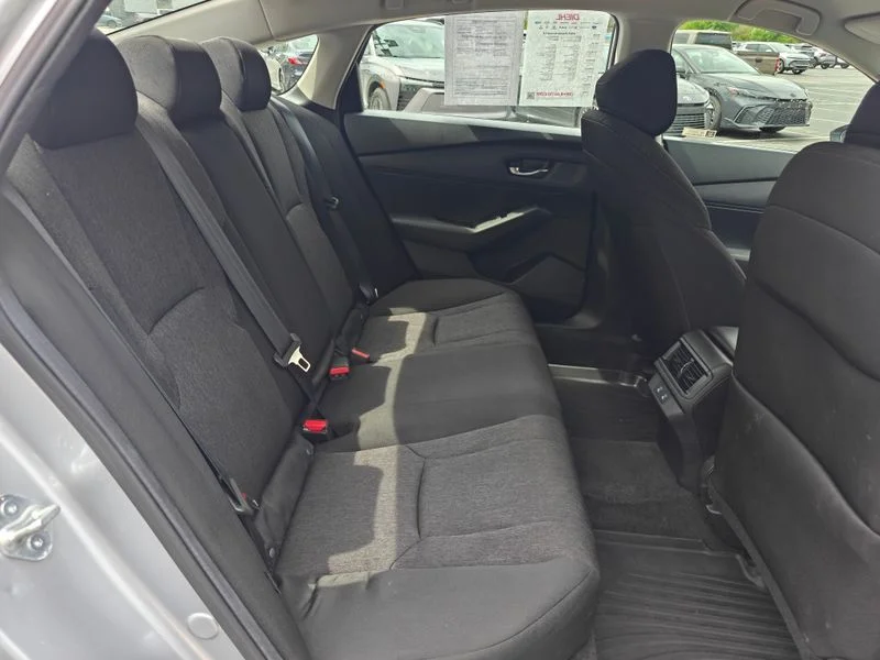 Used 2025  Honda LX image 16