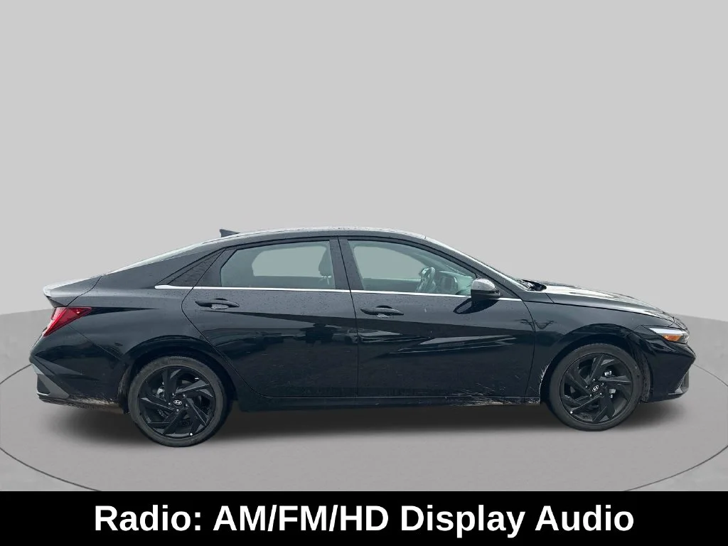 Used 2026 Abyss Black Hyundai SEL Sport image 7