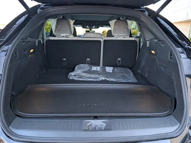 New 2027 BLACK OBSIDIAN INFINITI LUXE image 24