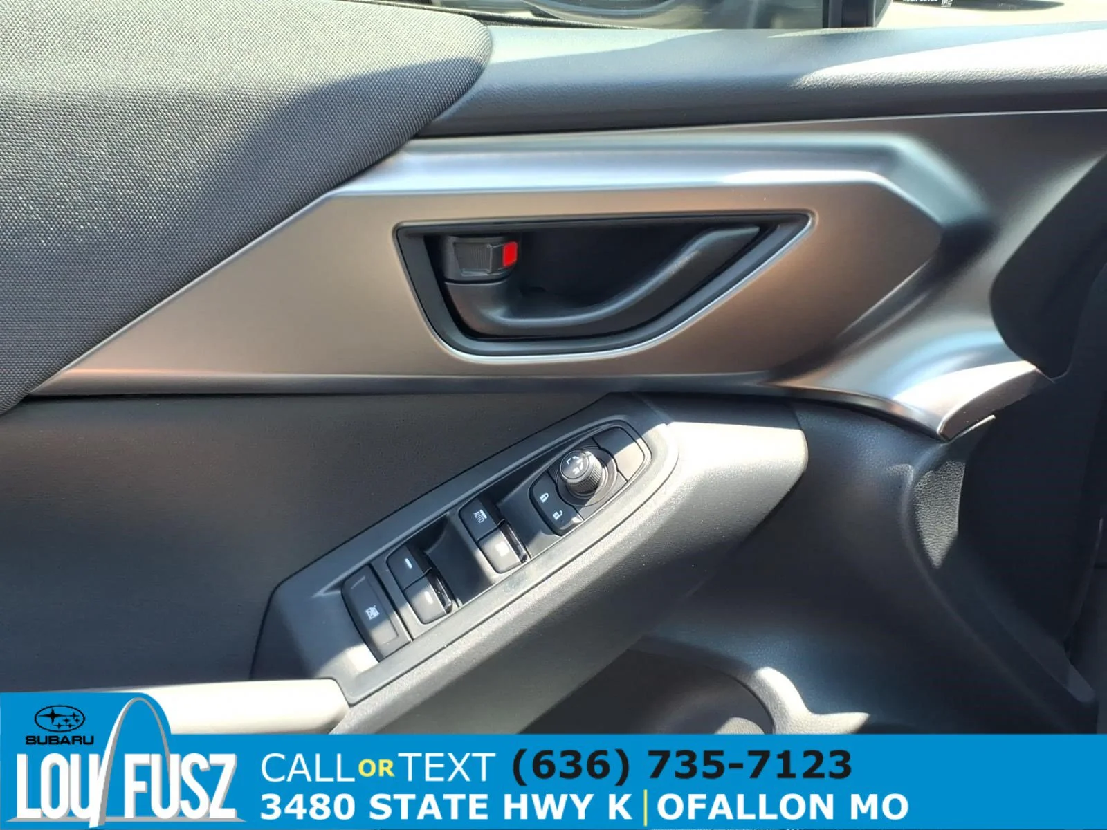 Used 2025 Ice Silver Metallic Subaru Base image 24