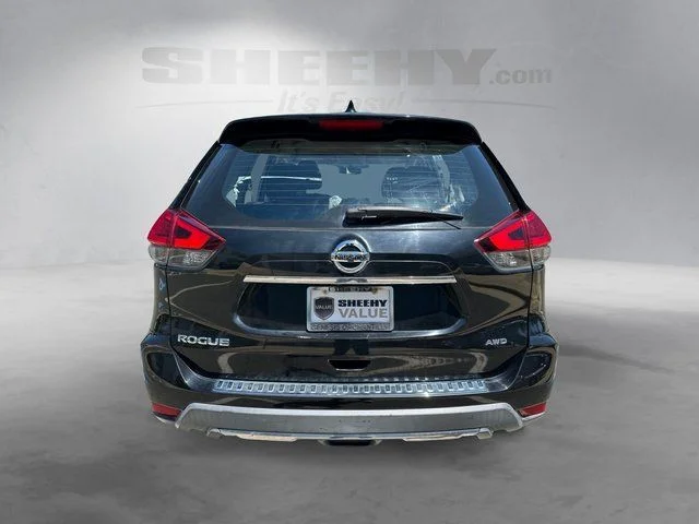 Used 2017 Black Nissan S image 12