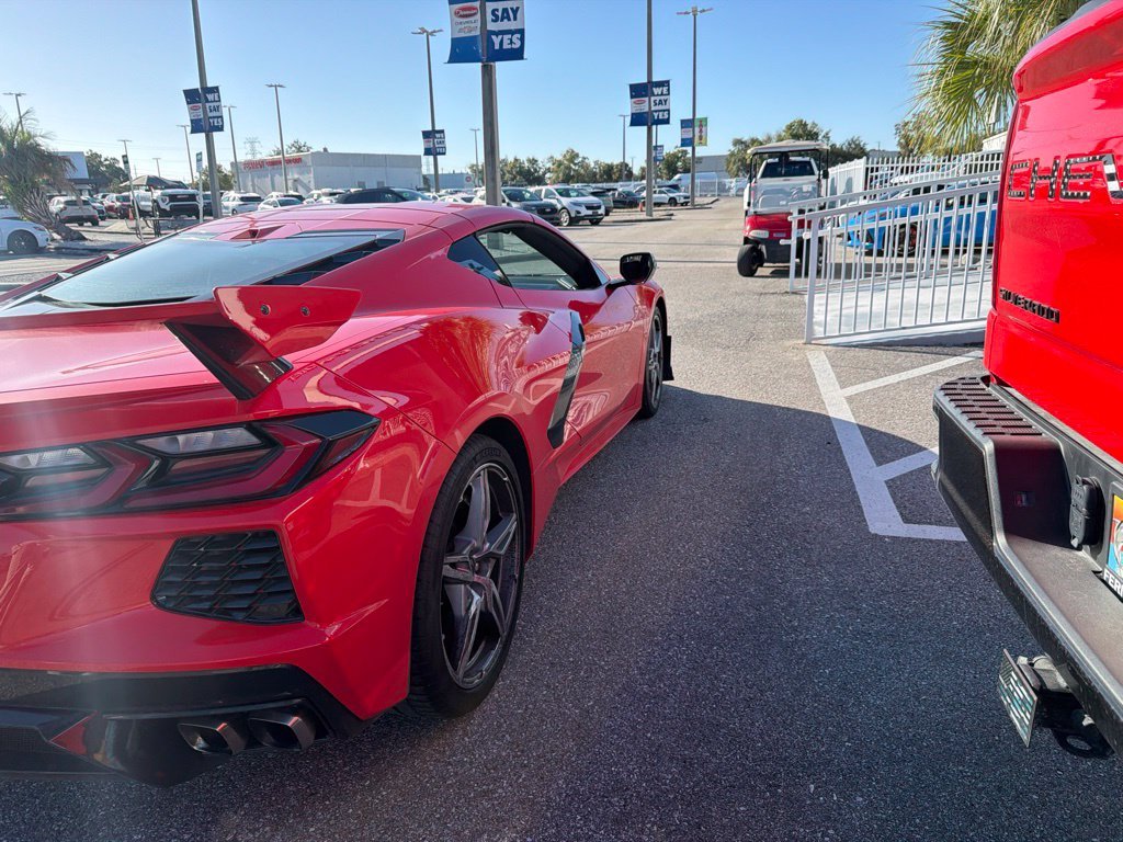 Used 2021 Red Chevrolet Stingray image 8