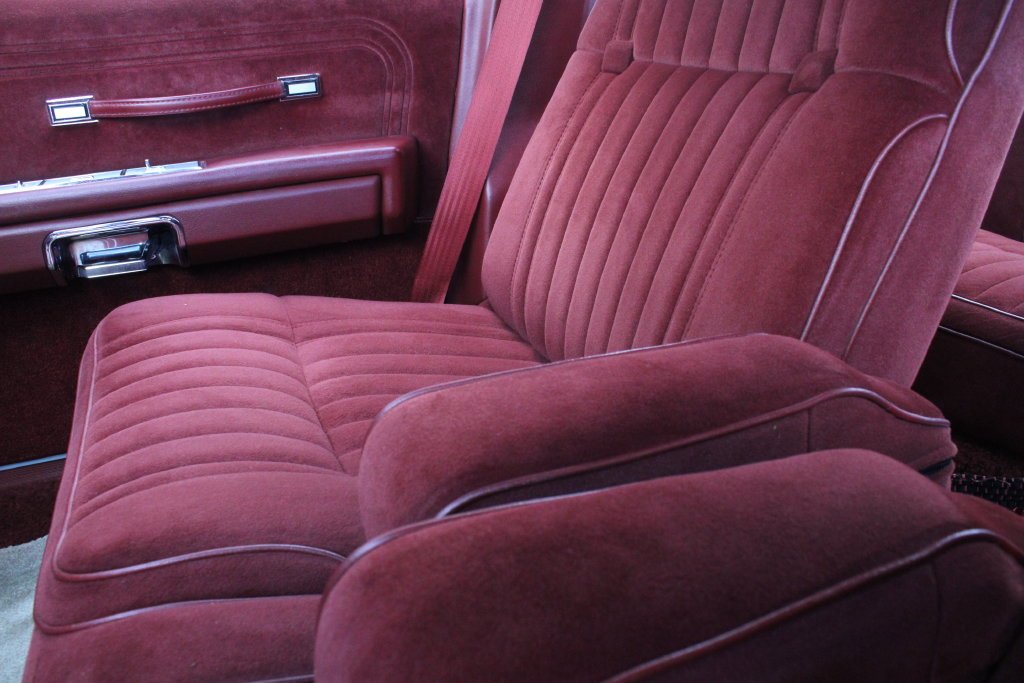 Used 1987 White Ford LX image 14