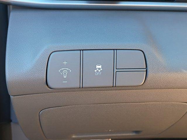 2026 Hyundai Elantra SEL - Photo 26