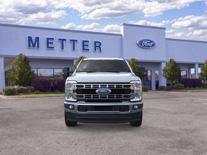 New 2026 Oxford White Ford F-250® XLT image 28