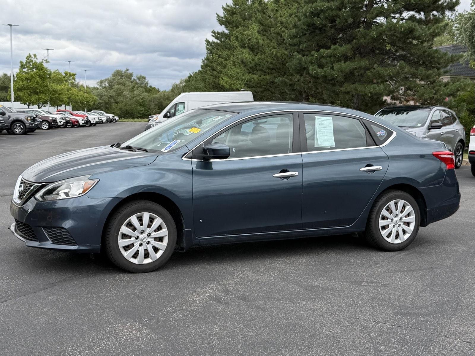 Used 2016 Graphite Blue Metallic Nissan SV image 5