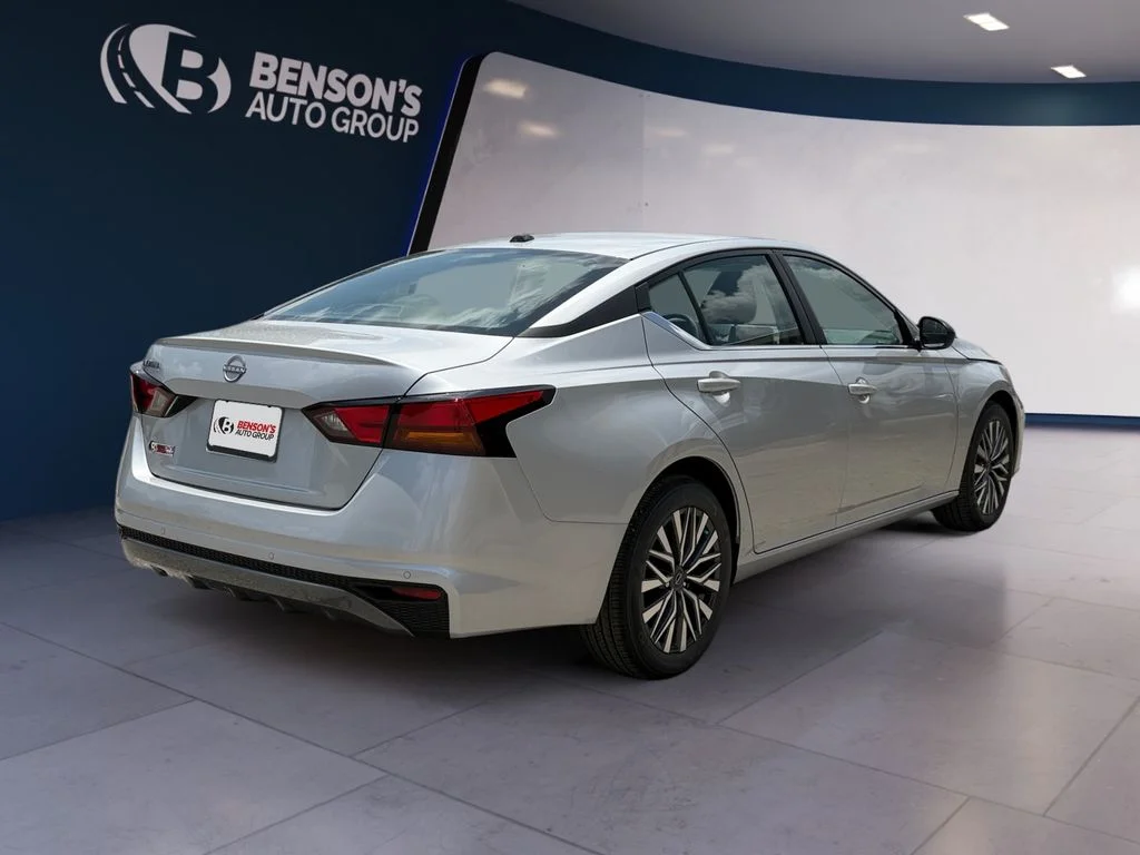 New 2026 Silver Nissan 2.5 SV image 5
