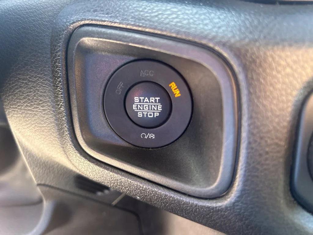 Used 2024 Red Jeep Sport S image 40