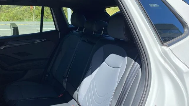New 2026 White/off-white Volkswagen 2.0T SE R-Line Black image 22