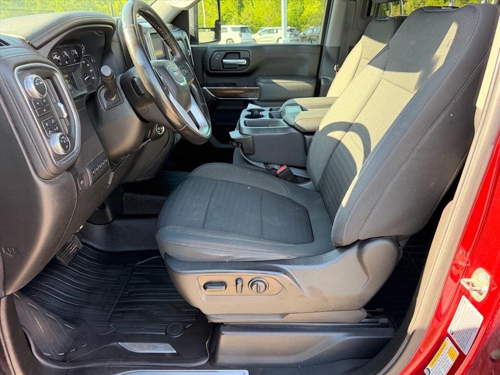 Used 2021 Cayenne Red Tintcoat GMC SLE image 10