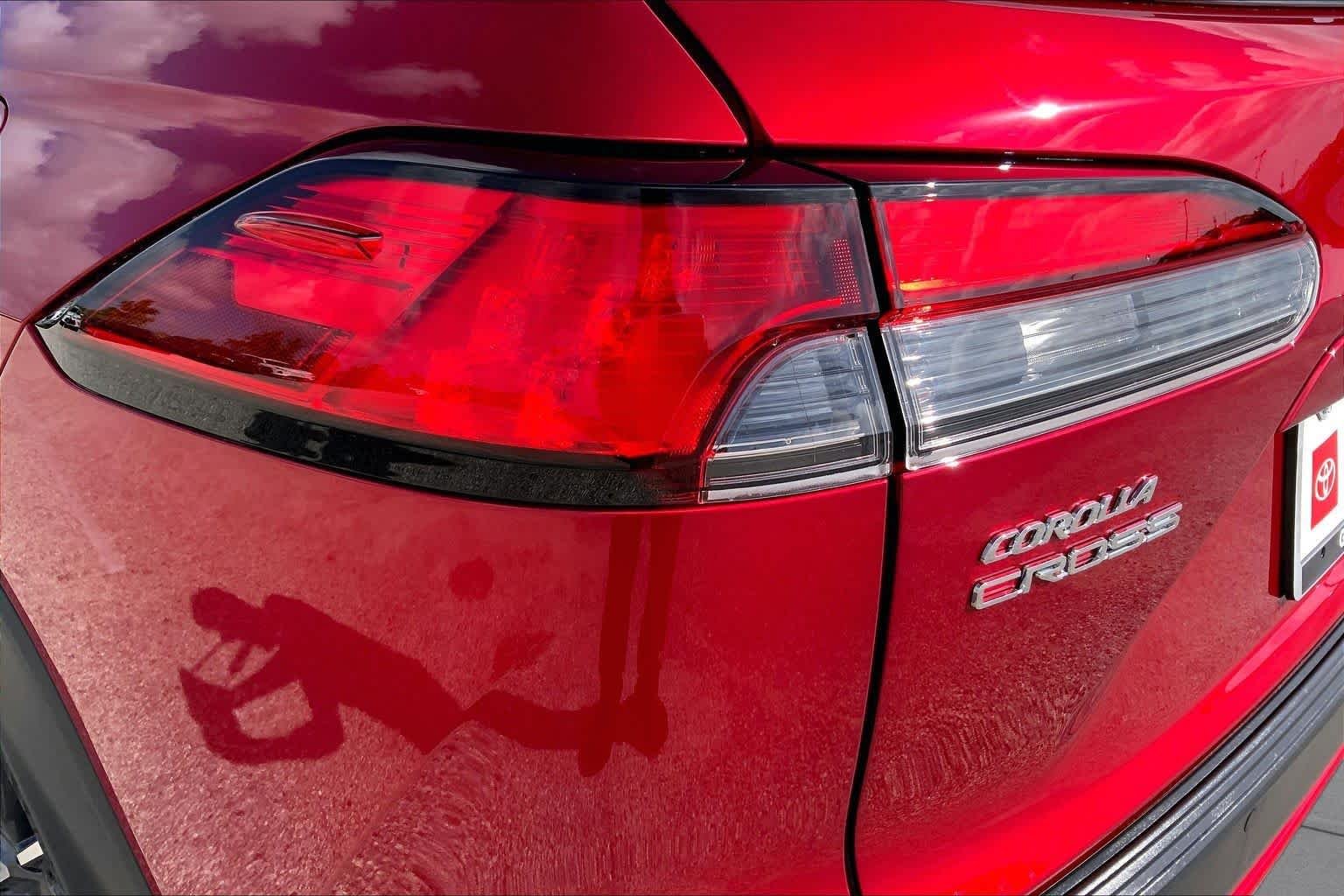 Used 2026 Soul Red Crystal Toyota XLE image 27