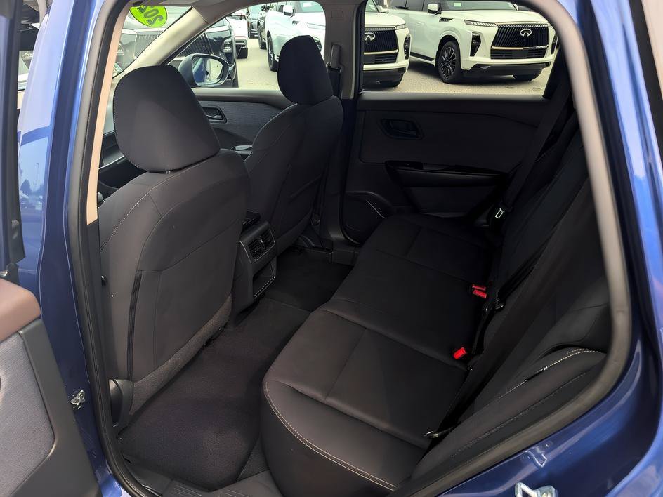 Used 2023 Caspian Blue Metallic Nissan S image 11