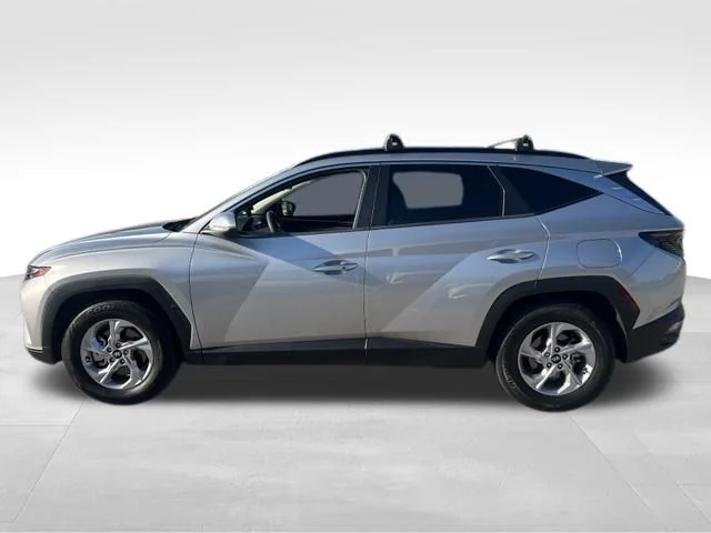 Used 2022 Silver Hyundai SEL image 10