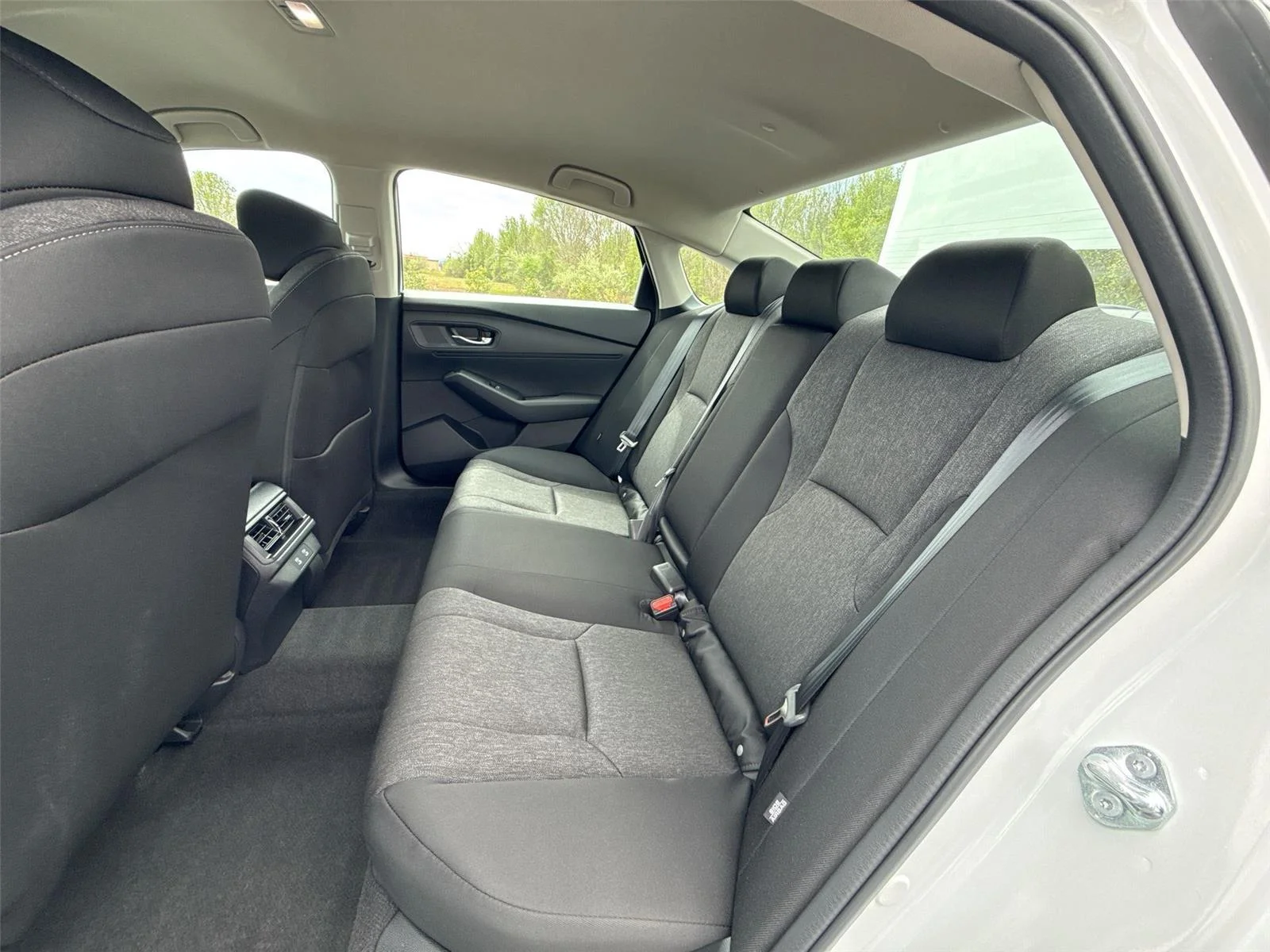 2025 Honda Accord LX - Photo 15