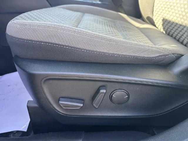 Used 2020 Magnetic Metallic Ford SE image 16