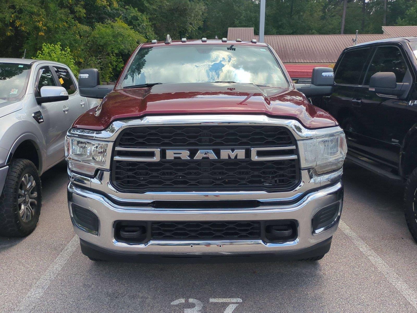 Used 2024 Delmonico Red Pearlcoat Ram Tradesman image 4
