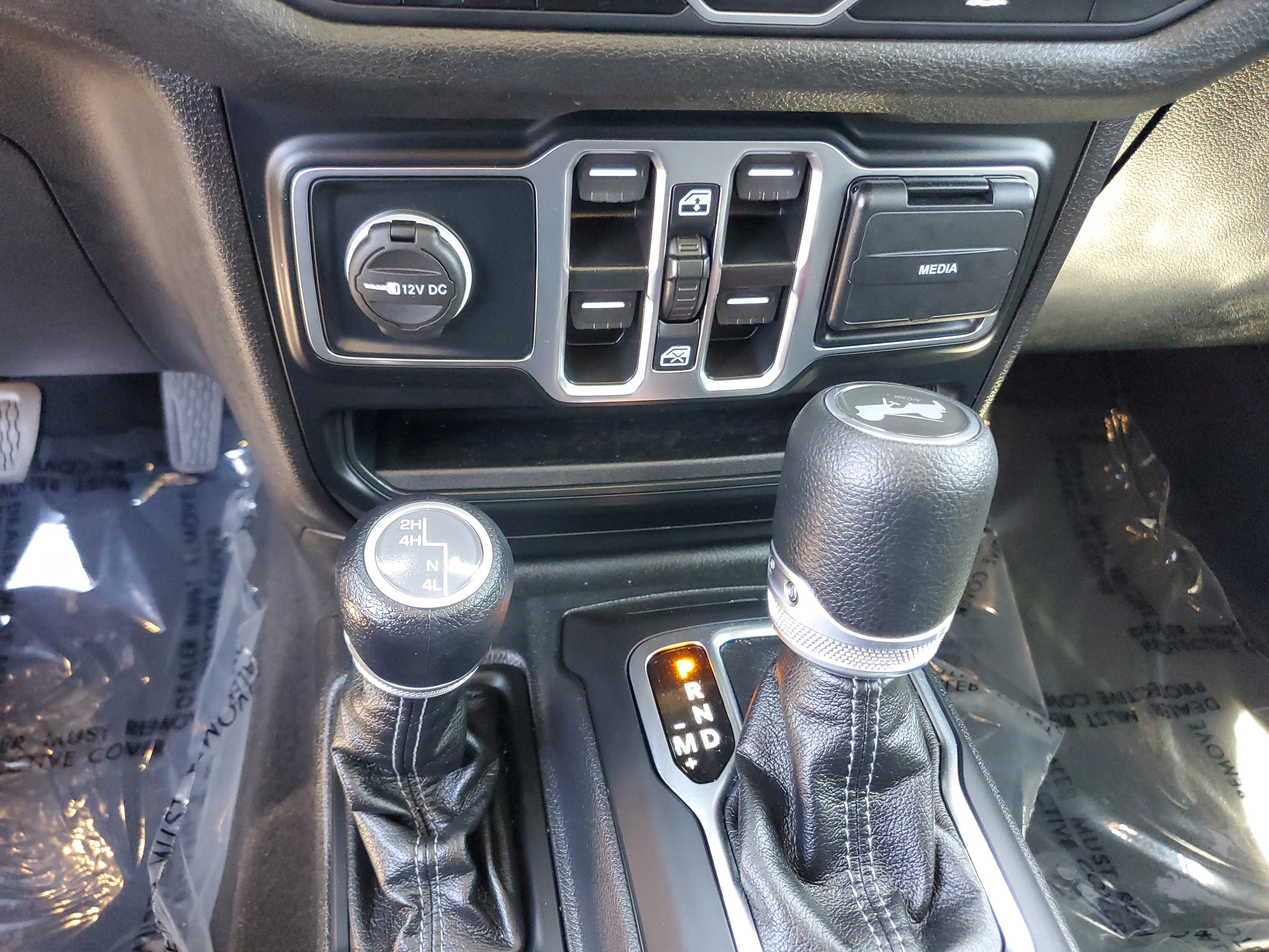 Certified Used 2025 White Jeep Sport S image 21