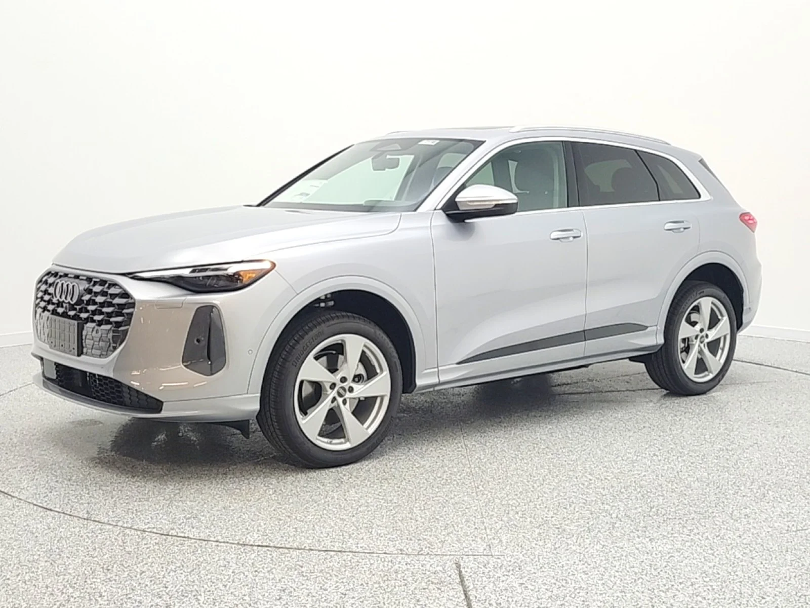 2026 Audi Q5 Premium Plus quattro's photo