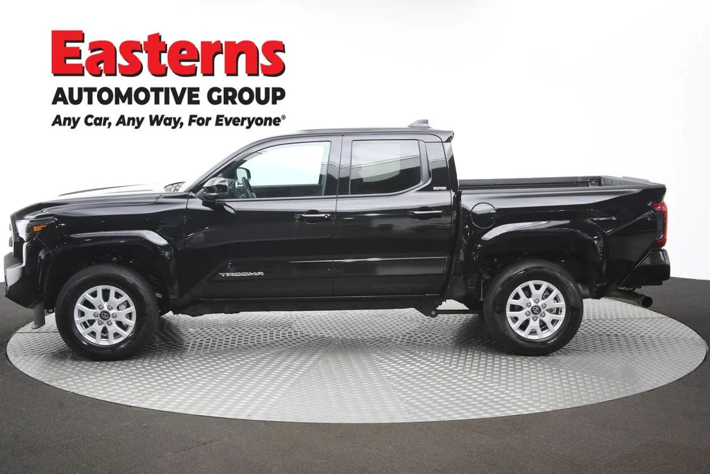Used 2026 Black Toyota SR5 image 58