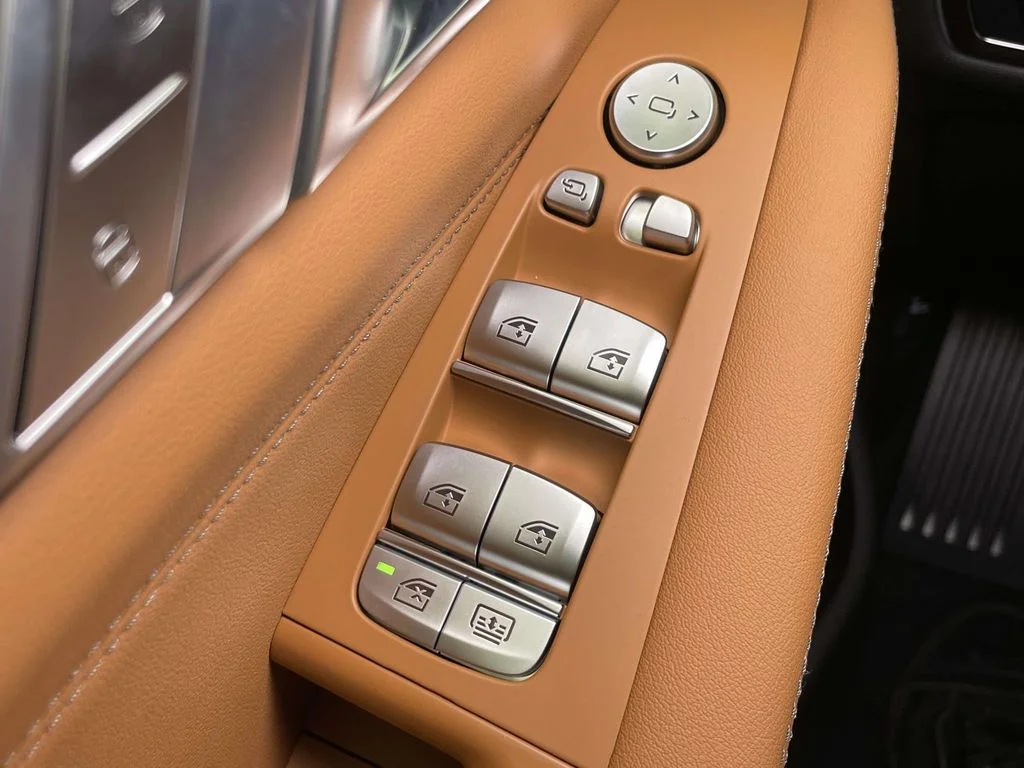 New 2027 Gray BMW xDrive40i image 35