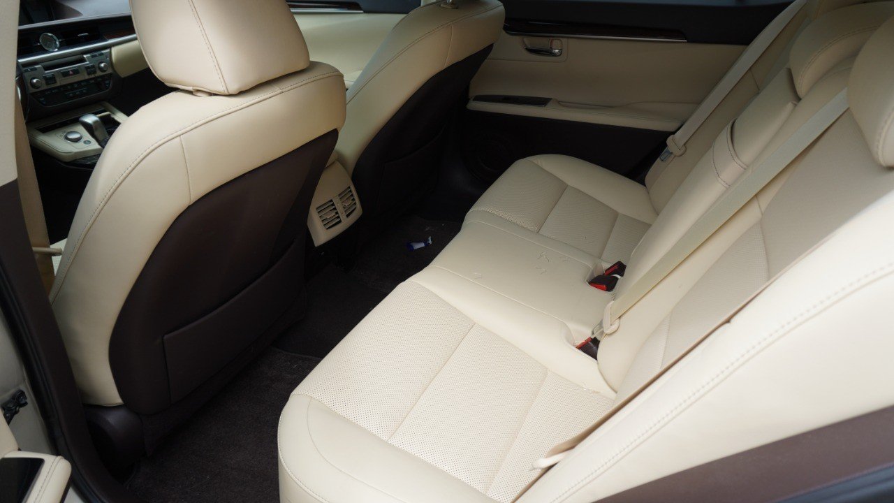 Used 2018 Beige Lexus ES 350 image 11