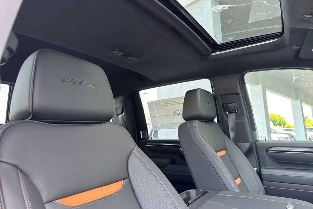 2026 GMC Sierra 3500HD AT4 - Photo 10
