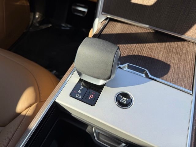 New 2026 Belgravia Green Land Rover SE image 14